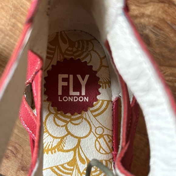 Fly London Red Leather lace up sandal size 42. Excellent condition. - Picture 7 of 8